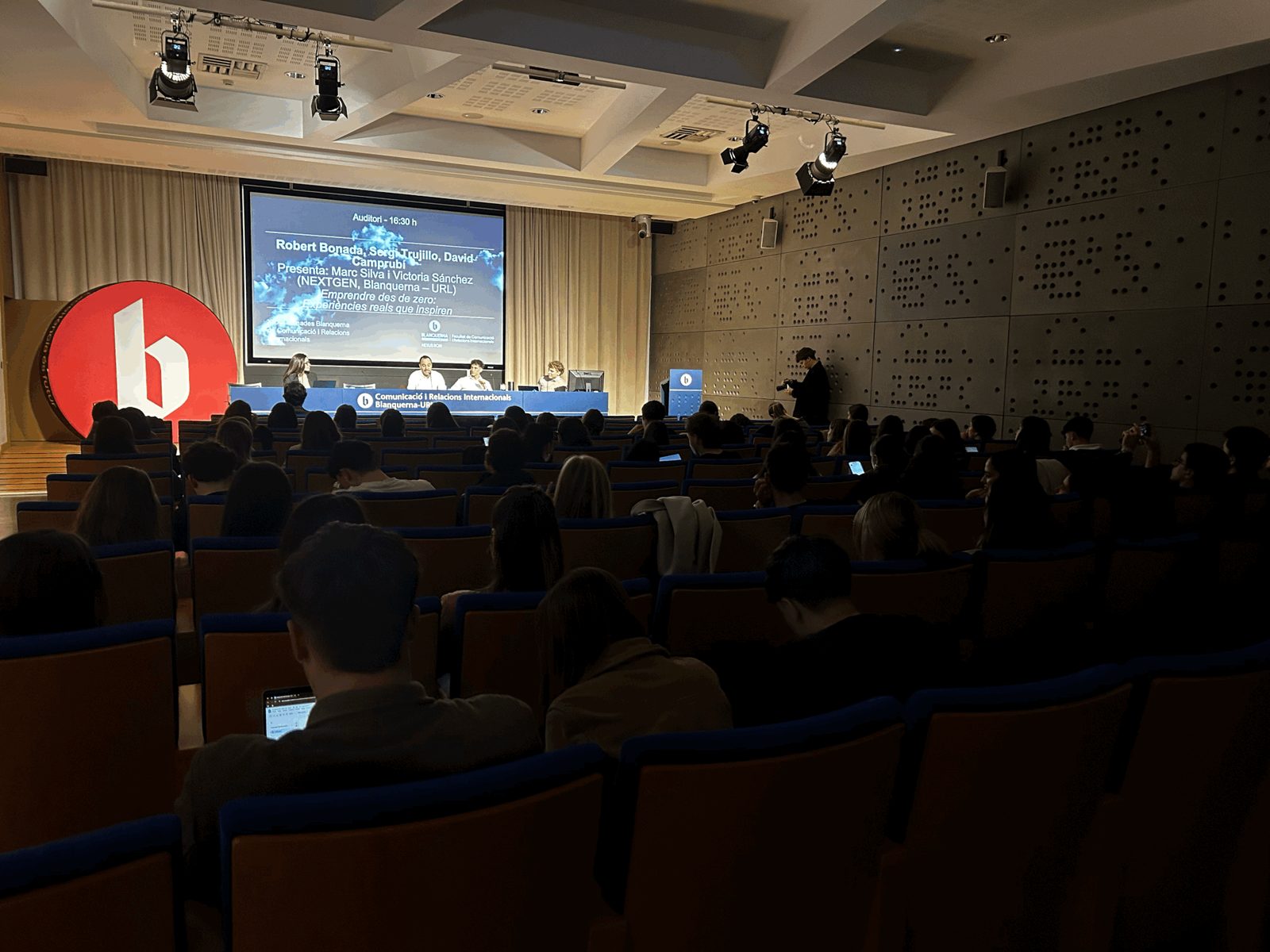 Emprender desde cero — XXXII Jornades Blanquerna